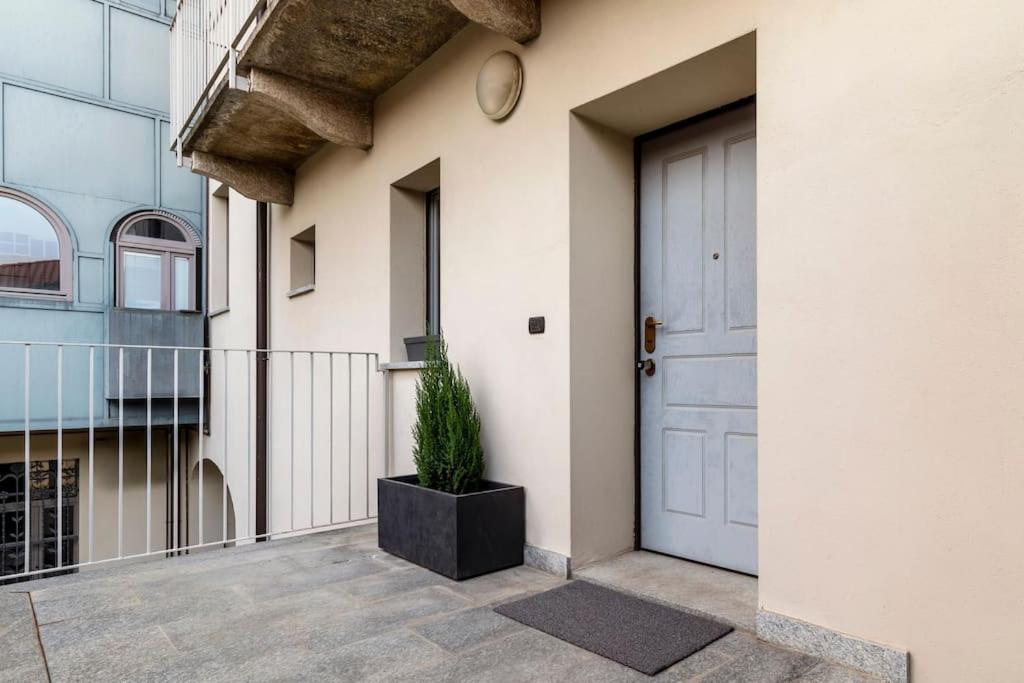 Ferienwohnung Al Castello Galliate Exterior foto